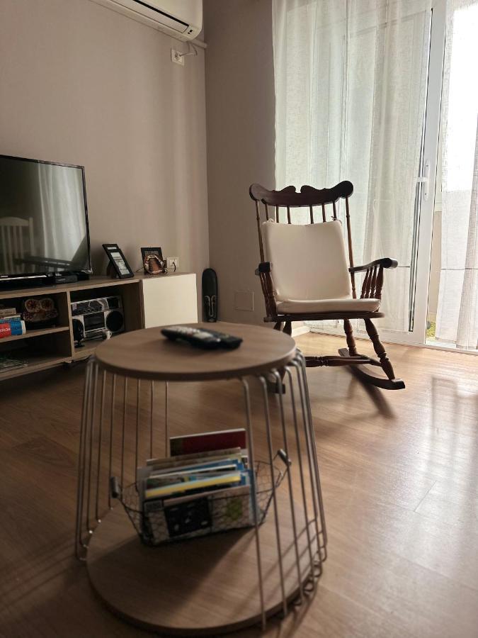 Bllok Area Apartment Tirana Bagian luar foto